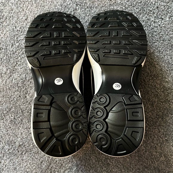 Sneakers black and white with edge size 7 - Picture 7 of 9